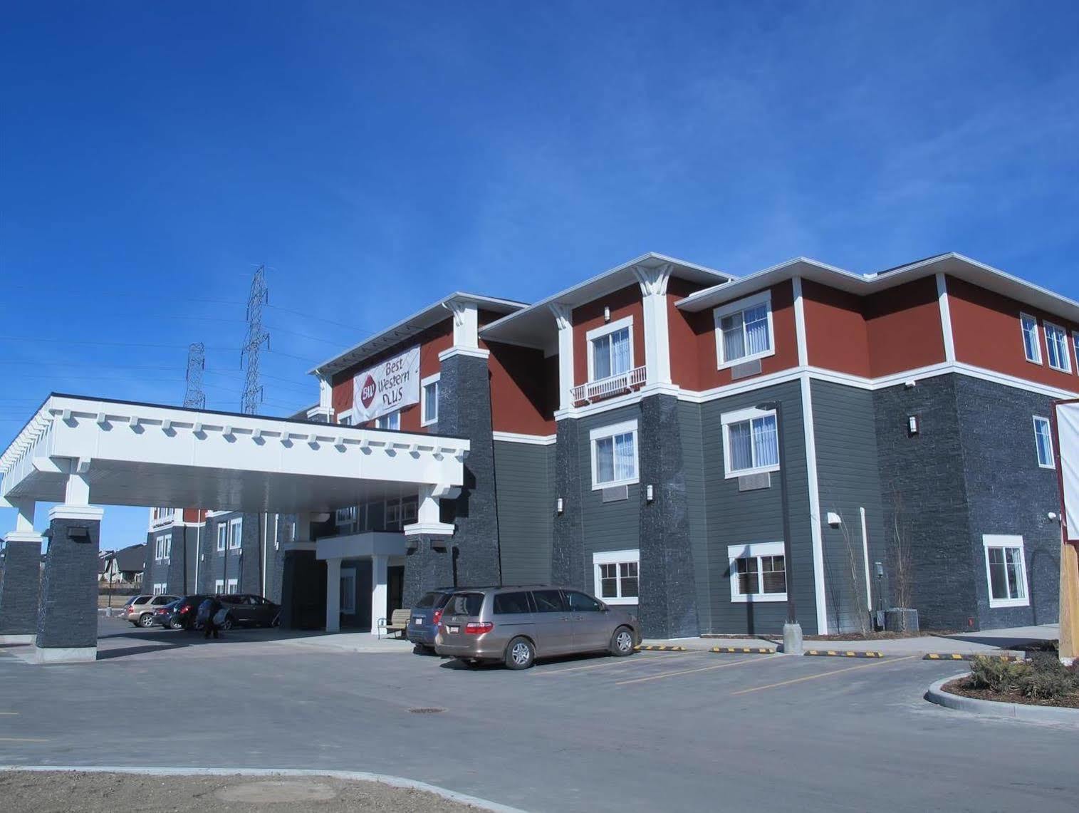 Best Western Plus Chestermere Hotel Exterior photo